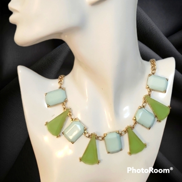 ETC! Mint Neon Green Geometric Mod Bib Necklace - Picture 1 of 7